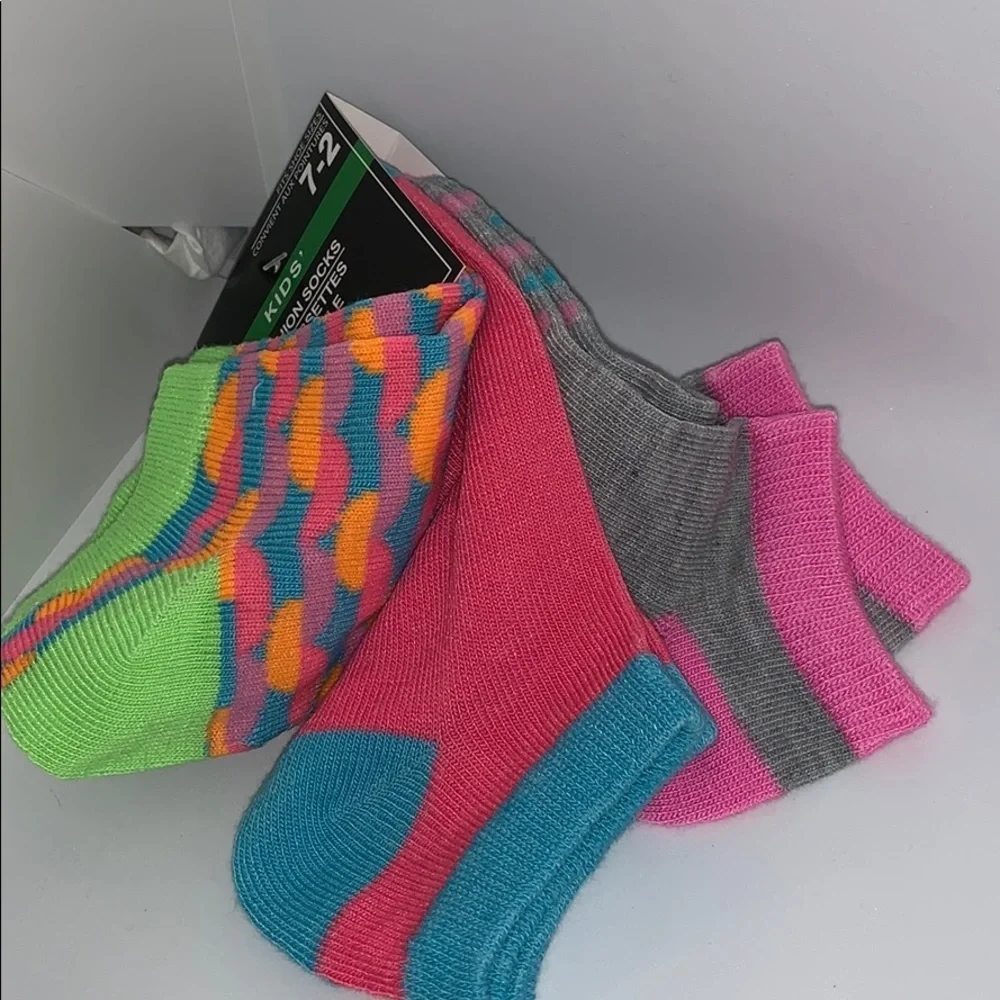 Kids Socks! Multi Colors & Prints/ Low cut/ Sz 7-2